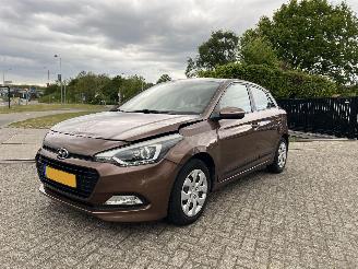 skadebil auto Hyundai I-20 1.0 T-GDI Navi Camera 2017/7