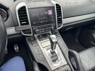 Porsche Cayenne 3.6 GTS PANO ORIGINAL NL NAP picture 25