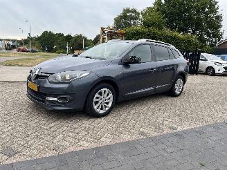 krockskadad bil auto Renault Mégane 1.2 TCe Limited  139.373 KM! 2015/3