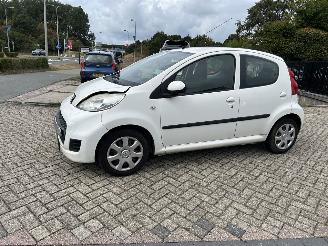 Voiture accidenté Peugeot 107 1.0-12V Millesim 200 | 95.190 km!! 2011/2