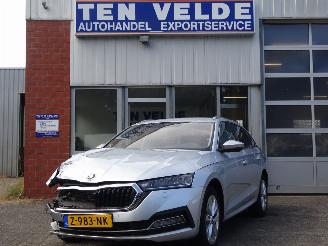 uszkodzony samochody osobowe Skoda Octavia Combi 1.0 e-TSI Business Edition Plus 2024/6