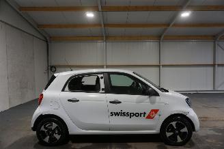 Voiture accidenté Smart Forfour 18kWh   NO PAPERS / GEEN REGISTRATIE PAPIEREN 2018/7