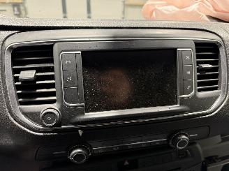 Peugeot e-Expert 75kWh 100kW  Long Premium picture 29