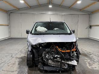 Peugeot e-Expert 75kWh 100kW  Long Premium picture 4