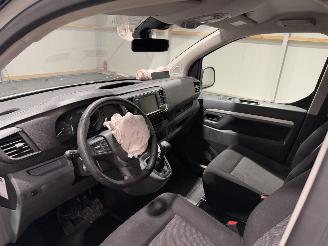 Opel Vivaro 2.0CDTI 90kW L2H1 DC Navi Edition picture 29