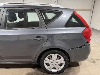 Kia Cee d 1.4CVVT 66kW Clima X-Ecutive picture 13