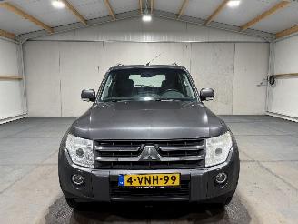 Mitsubishi Pajero 3.2 DI-D 147kW Automaat Leder 4X4 Instyle Side Window Van picture 4