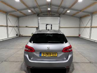 Peugeot 308 1.2 e-THP 96 KW Airco Premiere picture 7