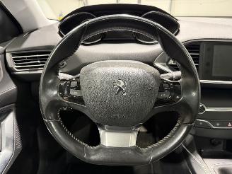 Peugeot 308 1.2 e-THP 96 KW Airco Premiere picture 24