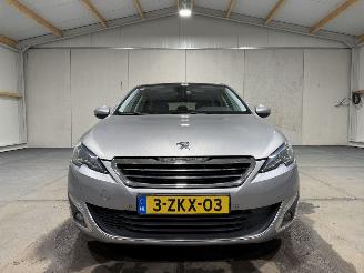 Peugeot 308 1.2 e-THP 96 KW Airco Premiere picture 16