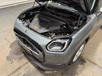 Mini Countryman E 66.5kWh M 150kW Automaat Pano Classic picture 27