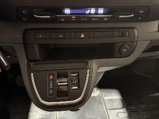 Peugeot e-Expert 50kWh 100kW Premium Navi Camera picture 35