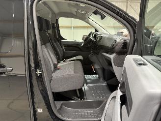 Peugeot e-Expert 50kWh 100kW Premium Navi Camera picture 36