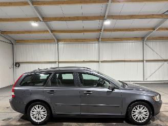 krockskadad bil auto Volvo V-50 2.4 103kW Clima Momentum 2004/8