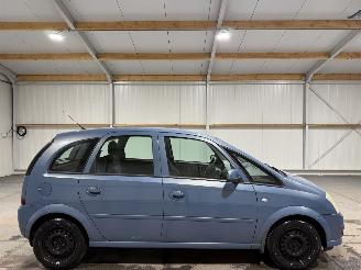 krockskadad bil auto Opel Meriva 1.6 16V 77kW Automaat Cosmo 2009/4