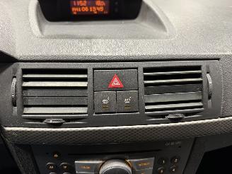 Opel Meriva 1.6 16V 77kW Automaat Cosmo picture 16