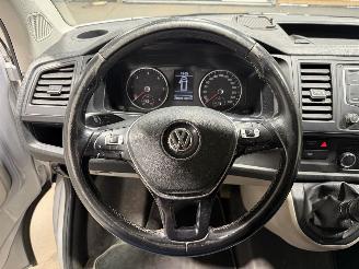 Volkswagen Transporter 2.0TDI 75kW L2H1 DC Comfortline Plus picture 32