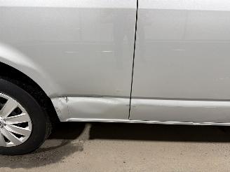 Volkswagen Transporter 2.0TDI 75kW L2H1 DC Comfortline Plus picture 30
