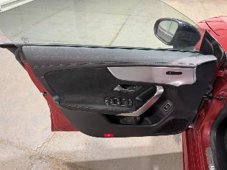 Mercedes Cla-klasse 200 120kW Automaat Business Solution AMG Panoramadak picture 18