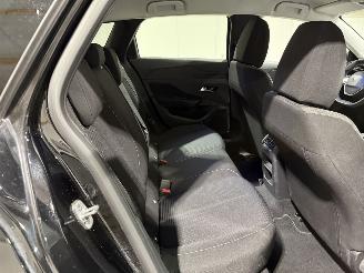 Peugeot 308 1.2 PureTech 81kW Active Pack Business picture 26