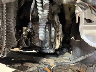 Volkswagen T-Roc 1.5TSI 110kW Automaat Sport Business R picture 29