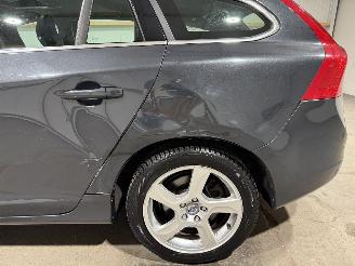 Volvo V-60 2.4D5 151kW Automaat Summum picture 27