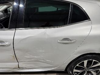 Renault Mégane 1.3TCE 103kW Automaat Bose picture 32