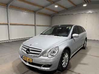 Mercedes R-klasse 320CDI 165kW Automaat Lang 4-Matic Pano 6Persoons picture 10