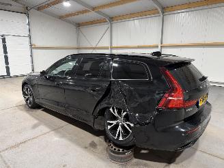 Volvo V-60 2.0T6 Recharge 186kW AWD R-Design picture 11