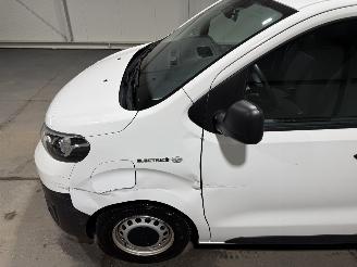 Toyota Proace 50kWh Electric Worker 100kW picture 16