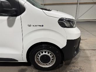 Toyota Proace 50kWh Electric Worker 100kW picture 22