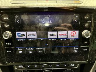 Volkswagen Passat 1.5TSI 110kW Automaat Highline Business R Pano picture 16