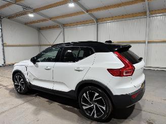 Volvo XC40 T5 1.5 132kW Automaat Pano Twin Engine R-Design picture 11