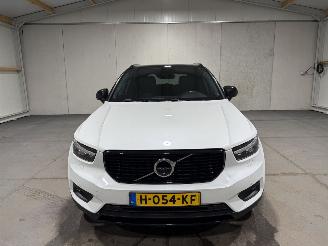 Volvo XC40 T5 1.5 132kW Automaat Pano Twin Engine R-Design picture 4