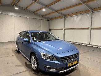 Volvo V-60 2.0T5 180kW Automaat Summum picture 3