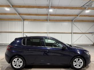 Unfallwagen Peugeot 308 1.2PureTech 81kW Blue Lease Executive 2019/6