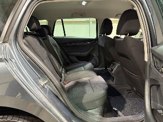 Skoda Octavia 1.4TSI iV 110kW Automaat PHEV Business Edition picture 22