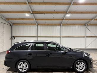 skadebil auto Kia Ceed 1.6CRDi 85kW Clima Camera Dynamicline 2019/7