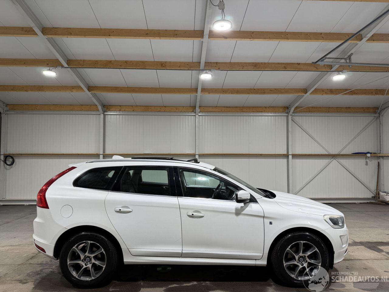 Volvo Xc-60 2.0D4 140kW Automaat FWD Ocean Race Schuifkantel