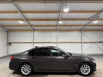 Avarii autoturisme BMW 7-serie 740e 190kW Automaat Schuifkantel iPerformance High Executive Luchtvering 2016/9