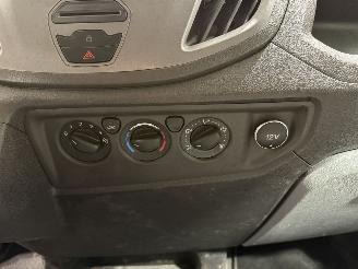 Ford Transit 2.2TDCI 74kW L2H1 DC Ambiente picture 16