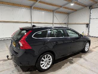 Volvo V-60 2.0D4 133kW Automaat Ocean Race picture 5