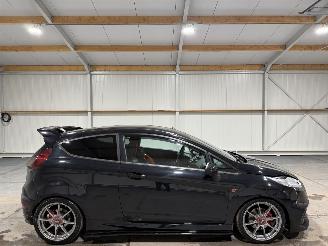 Unfallwagen Ford Fiesta ST2  1.6T 134kW 2014/2