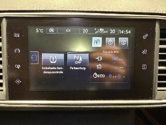 Peugeot 308 2.0BlueHDI 110kW Blue Lease Premium picture 16