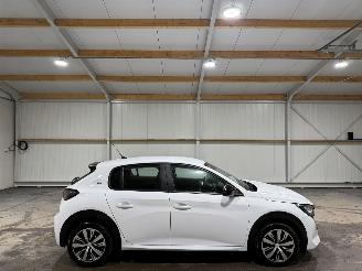 Unfallwagen Peugeot e-208 50kWh 100kW Active Pack 2023/8