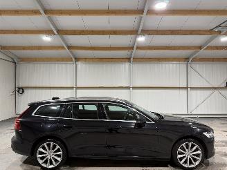 Voiture accidenté Volvo V-60 2.0T5 184kW Automaat Momentum 2019/4