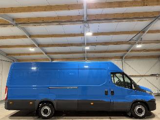 Schade bestelwagen Iveco Daily 2.3d 85kW Automaat H3 2018/1
