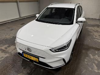 MG ZS 50kWh 130kW EV Standard Range Comfort picture 19