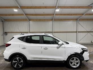 krockskadad bil auto MG ZS 50kWh 130kW EV Standard Range Comfort 2023/6