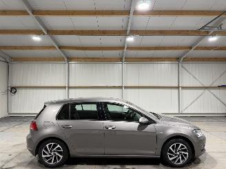 škoda osobní automobily Volkswagen Golf 1.0TSI 85kW Comfortline 2015/10